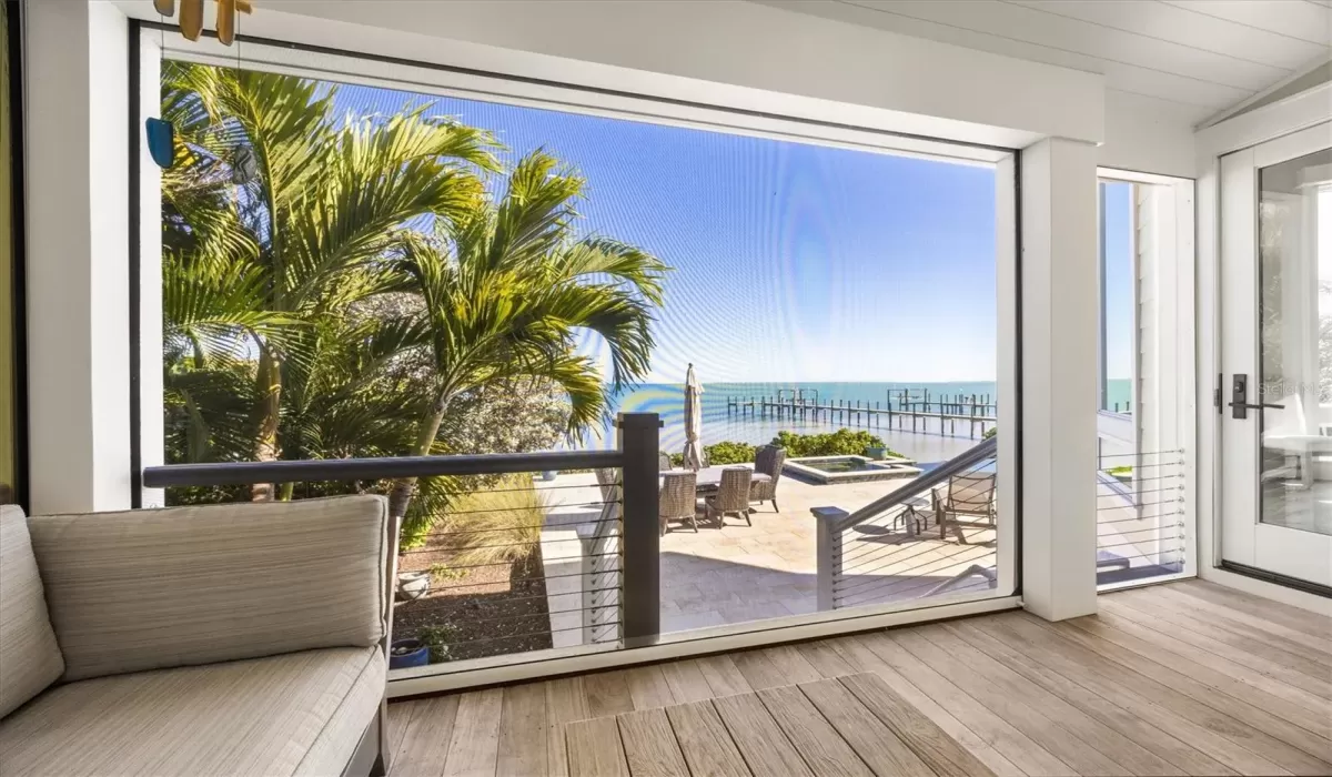 4 Bedrooms Bedrooms, 0 ,5 BathroomsBathrooms,Residential,For Sale,0,D6144517