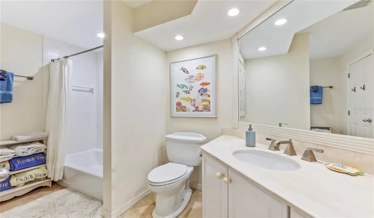 3 Bedrooms Bedrooms, 0 ,3 BathroomsBathrooms,Residential,For Sale,0,D6144581