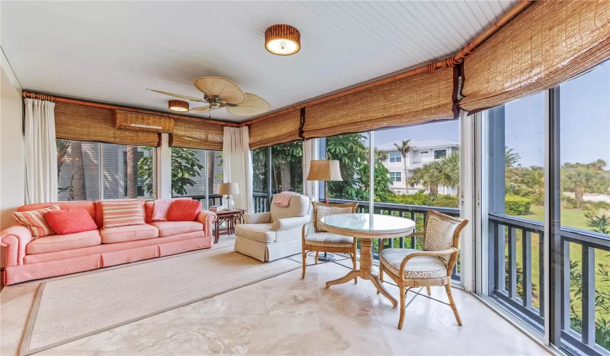 3 Bedrooms Bedrooms, 0 ,3 BathroomsBathrooms,Residential,For Sale,0,D6144581