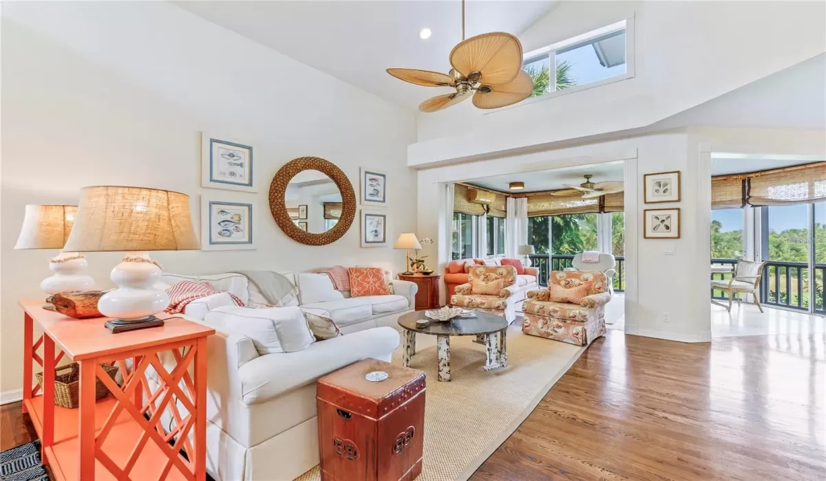 3 Bedrooms Bedrooms, 0 ,3 BathroomsBathrooms,Residential,For Sale,0,D6144581