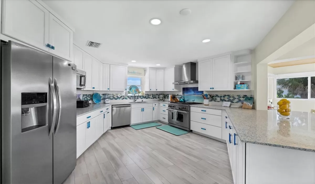 3 Bedrooms Bedrooms, 0 ,2 BathroomsBathrooms,Residential,For Sale,0,D6144543