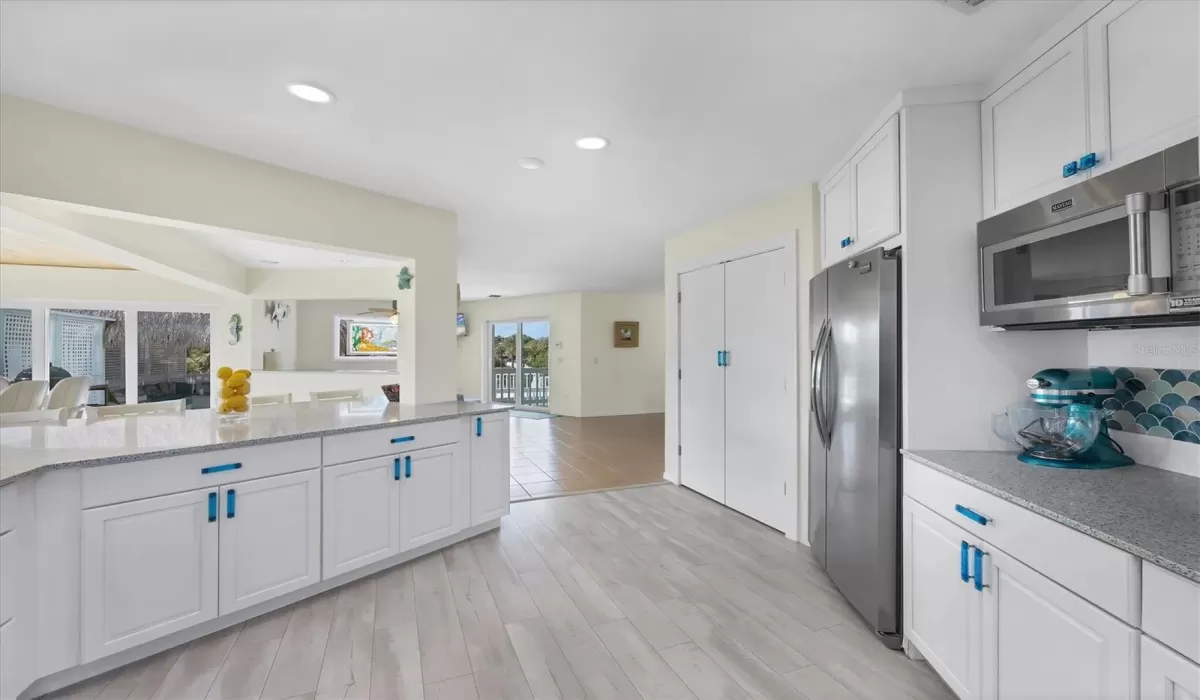 3 Bedrooms Bedrooms, 0 ,2 BathroomsBathrooms,Residential,For Sale,0,D6144543