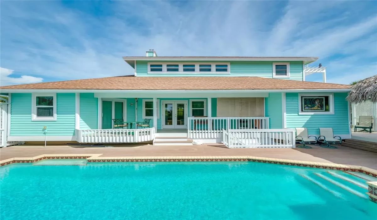 3 Bedrooms Bedrooms, 0 ,2 BathroomsBathrooms,Residential,For Sale,0,D6144543