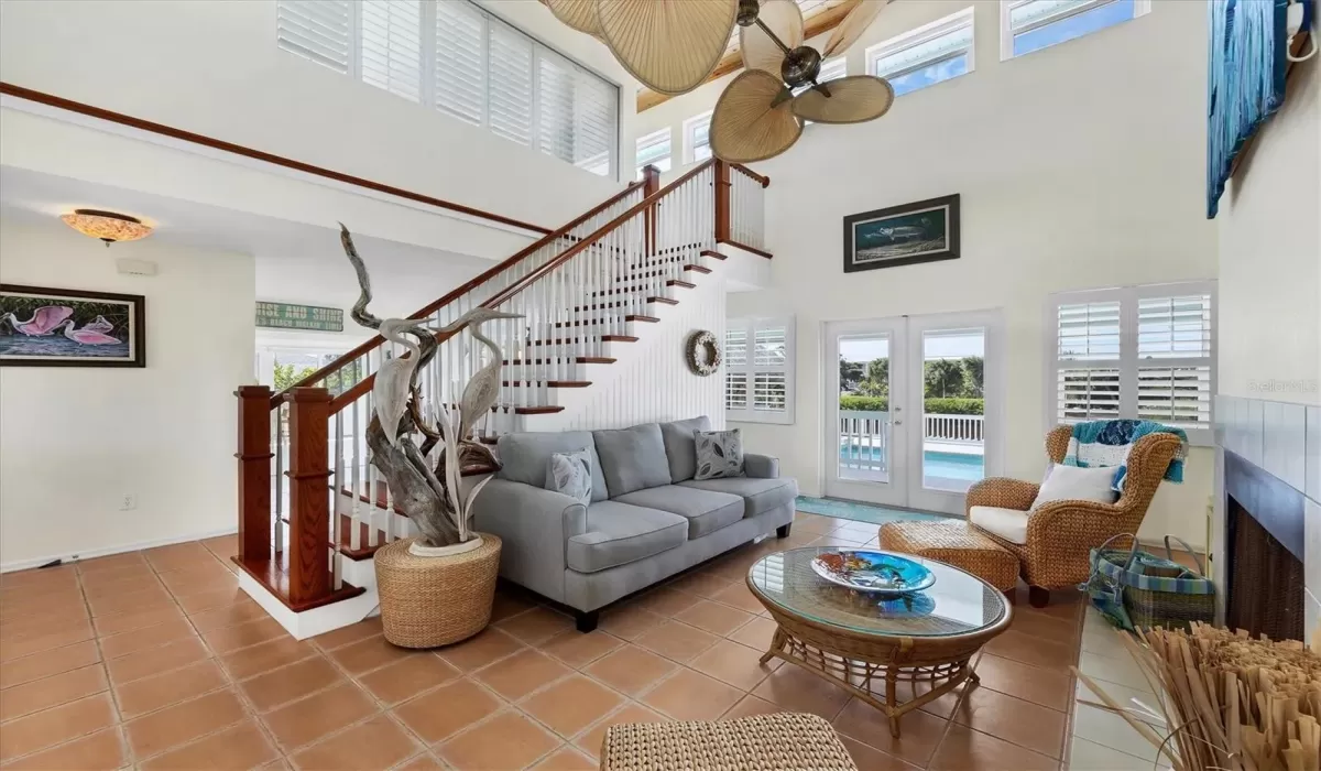 3 Bedrooms Bedrooms, 0 ,2 BathroomsBathrooms,Residential,For Sale,0,D6144543