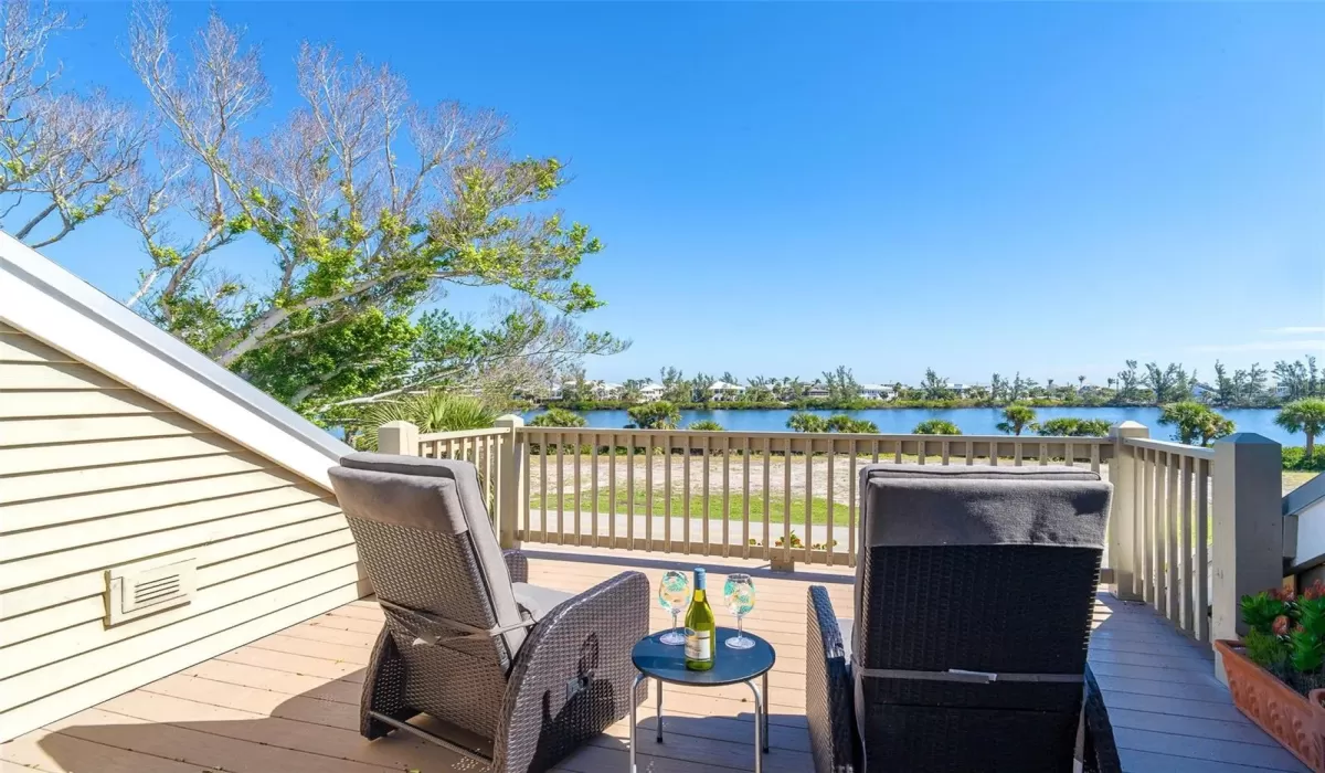 3 Bedrooms Bedrooms, 0 ,3 BathroomsBathrooms,Residential,For Sale,0,D6144560