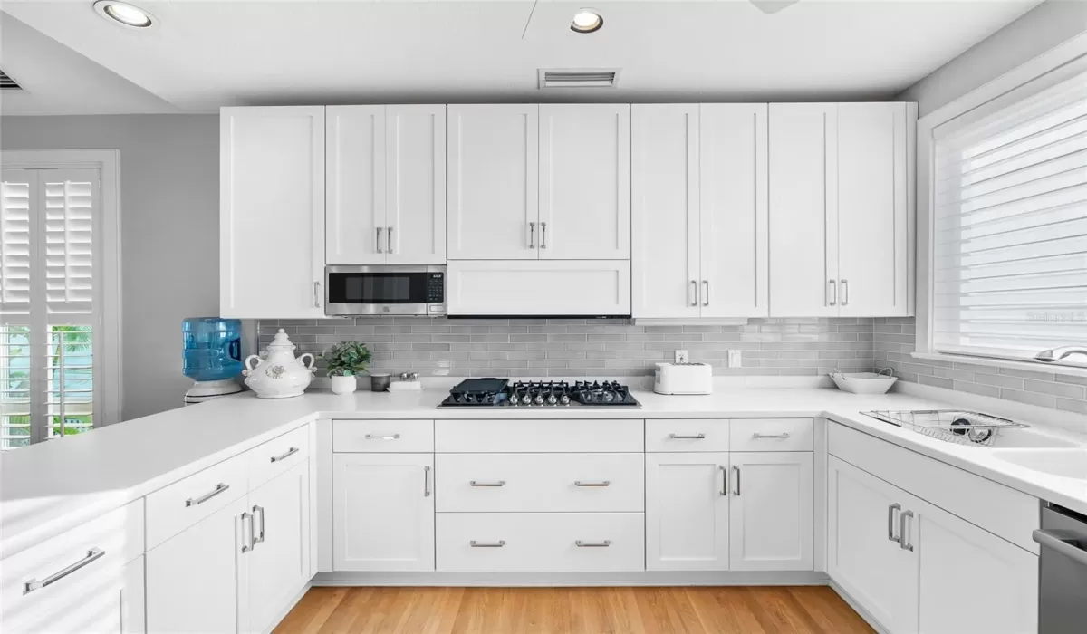 4 Bedrooms Bedrooms, 0 ,4 BathroomsBathrooms,Residential,For Sale,0,TB8375836