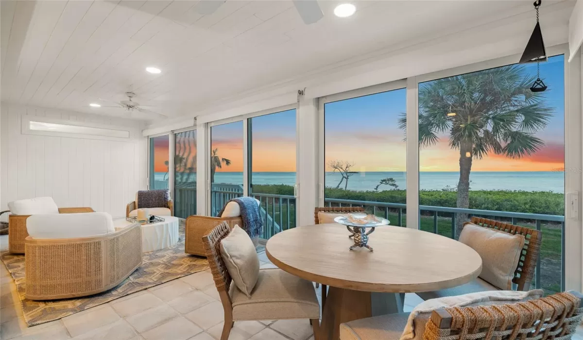 4 Bedrooms Bedrooms, 0 ,4 BathroomsBathrooms,Residential,For Sale,0,TB8375836