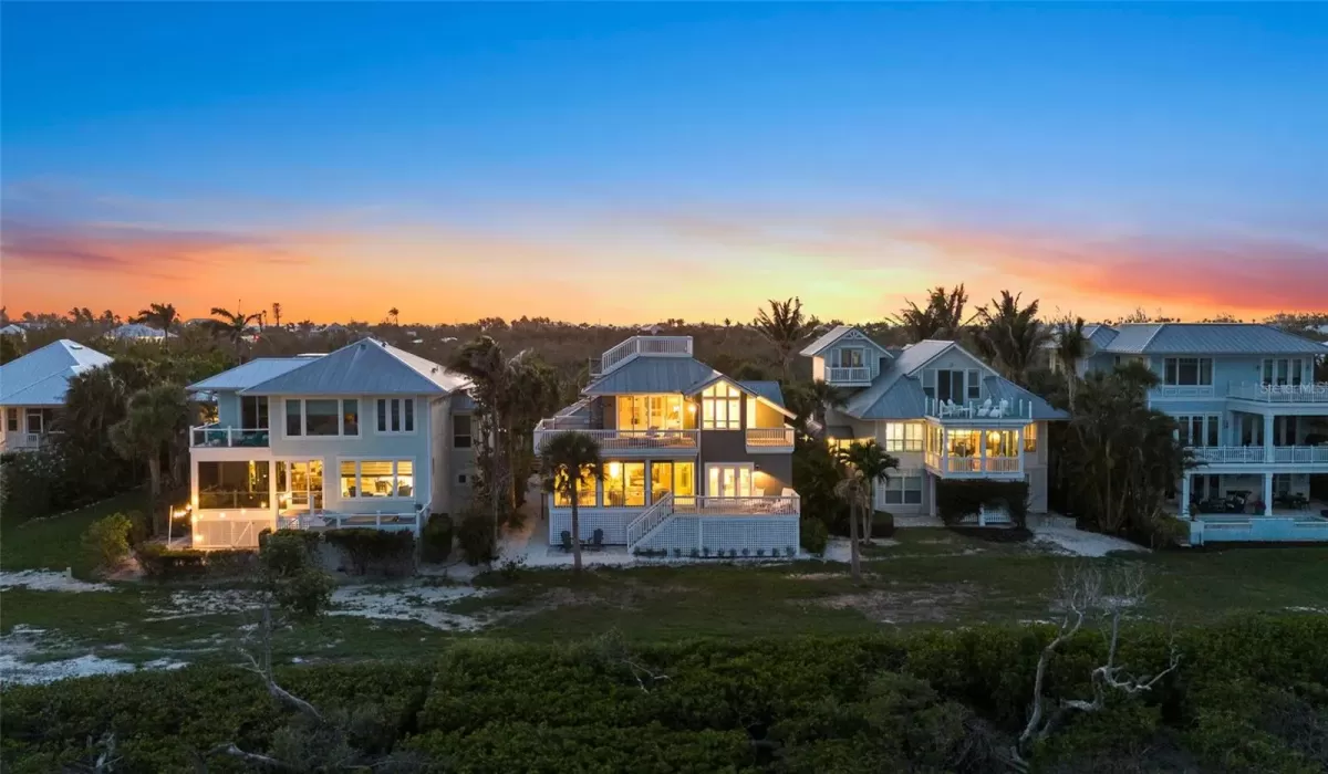 4 Bedrooms Bedrooms, 0 ,4 BathroomsBathrooms,Residential,For Sale,0,TB8375836