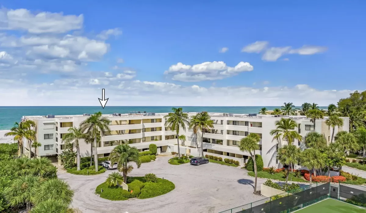 2 Bedrooms Bedrooms, 0 ,2 BathroomsBathrooms,Residential,For Sale,0,D6144596