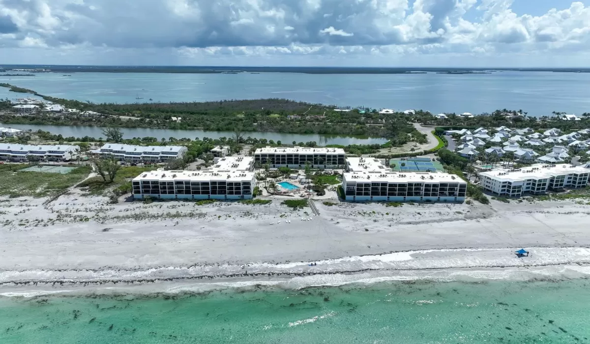 2 Bedrooms Bedrooms, 0 ,2 BathroomsBathrooms,Residential,For Sale,0,D6144596