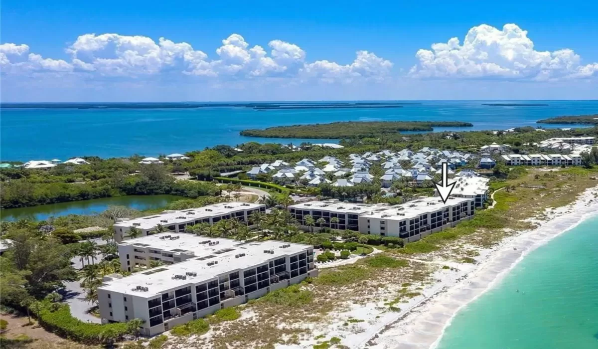 2 Bedrooms Bedrooms, 0 ,2 BathroomsBathrooms,Residential,For Sale,0,D6144596