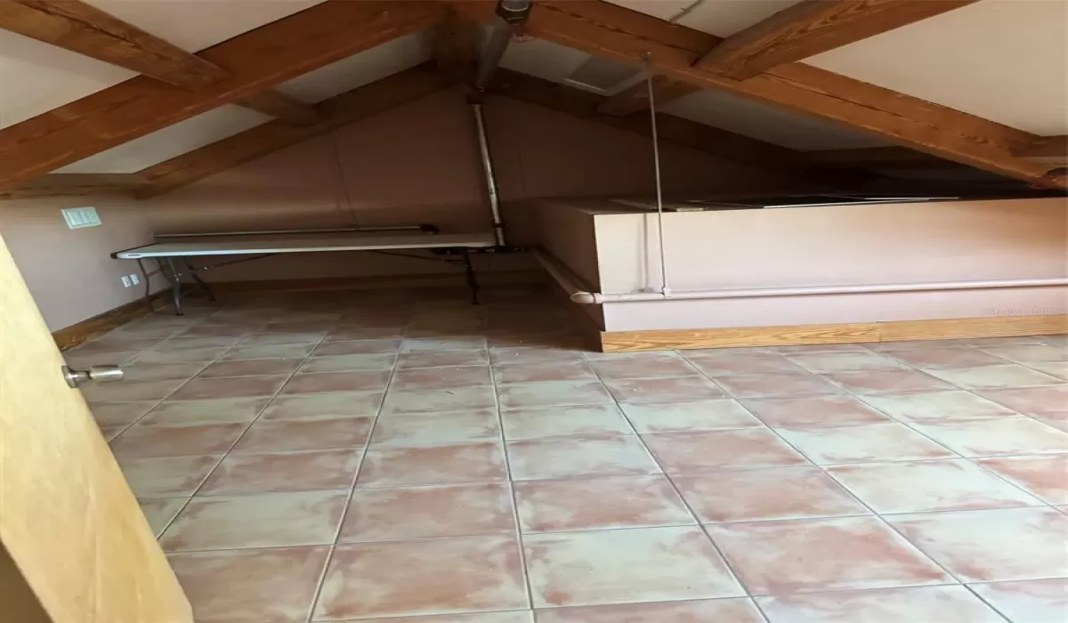 0 , 0 ,0,Commercial Lease,For Sale,0,D6144657