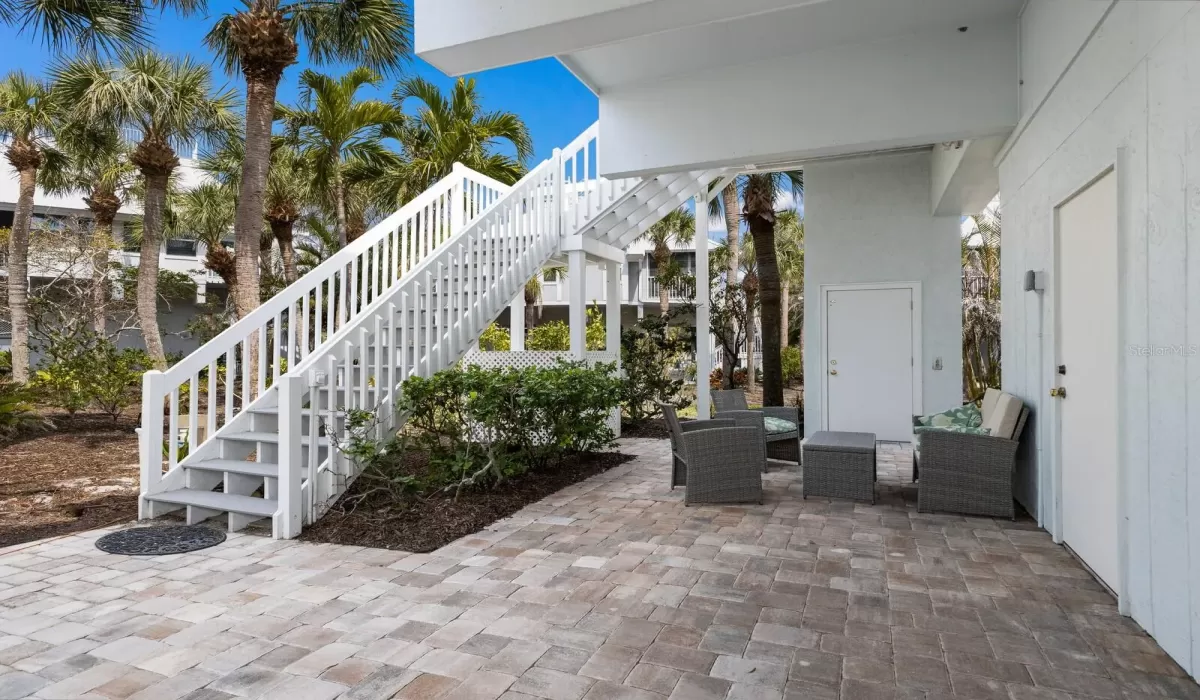 3 Bedrooms Bedrooms, 0 ,3 BathroomsBathrooms,Residential,For Sale,0,D6144567