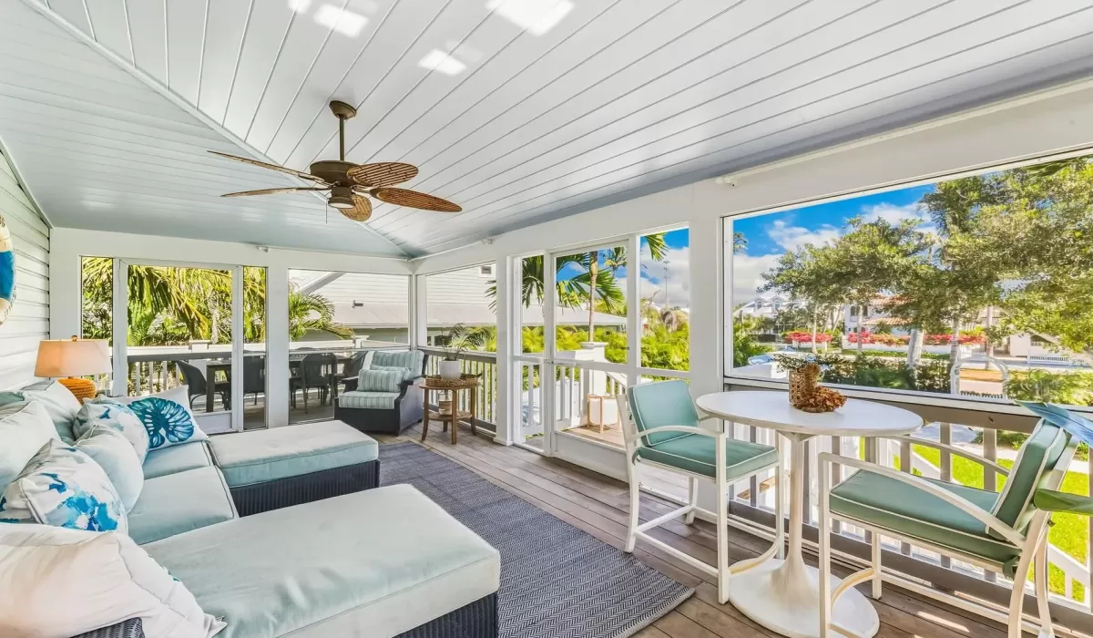 3 Bedrooms Bedrooms, 0 ,2 BathroomsBathrooms,Residential,Pending,0,D6144615