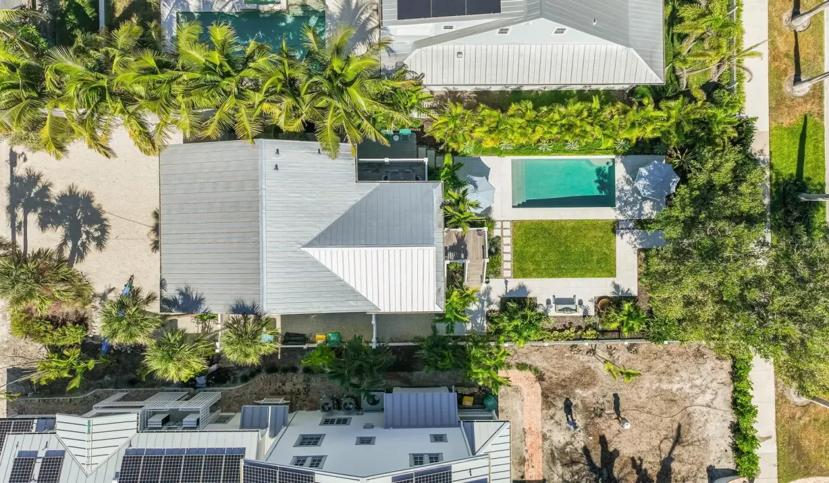 3 Bedrooms Bedrooms, 0 ,2 BathroomsBathrooms,Residential,Pending,0,D6144615