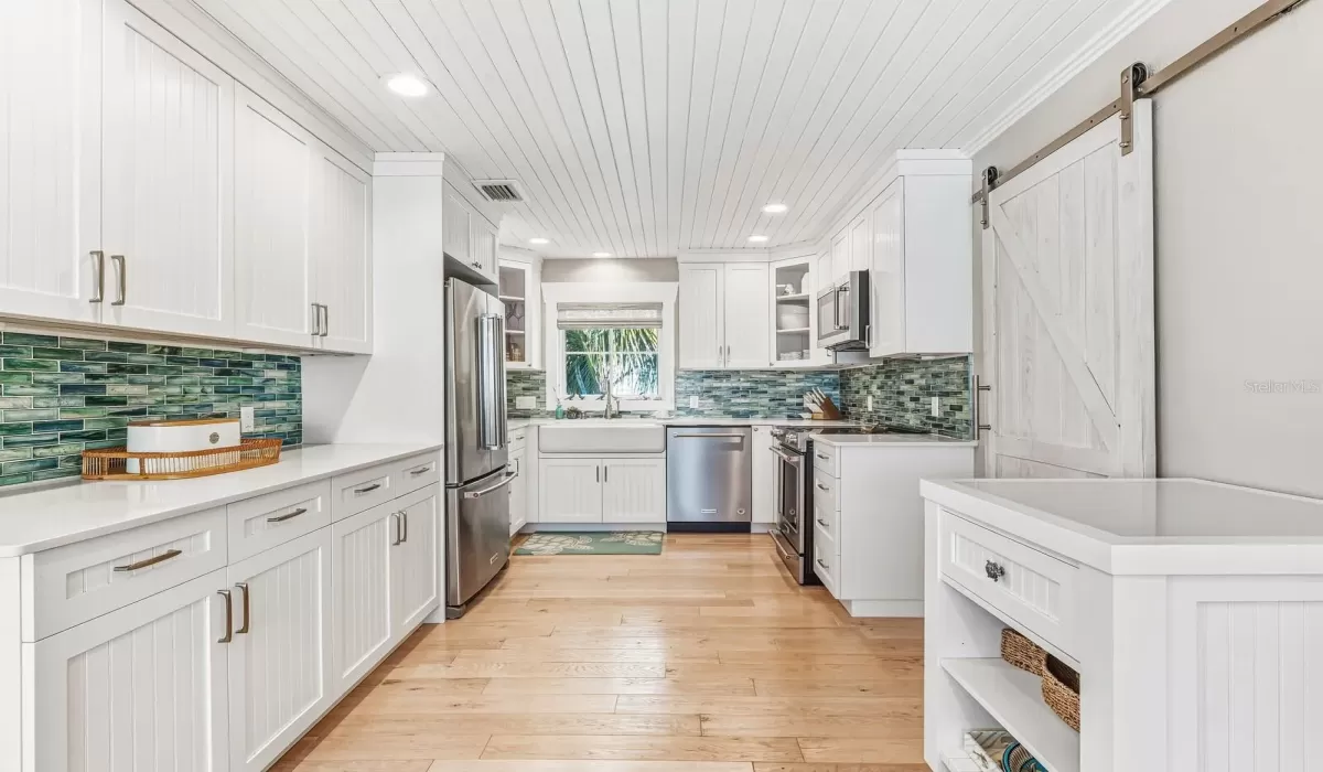 3 Bedrooms Bedrooms, 0 ,2 BathroomsBathrooms,Residential,Pending,0,D6144615