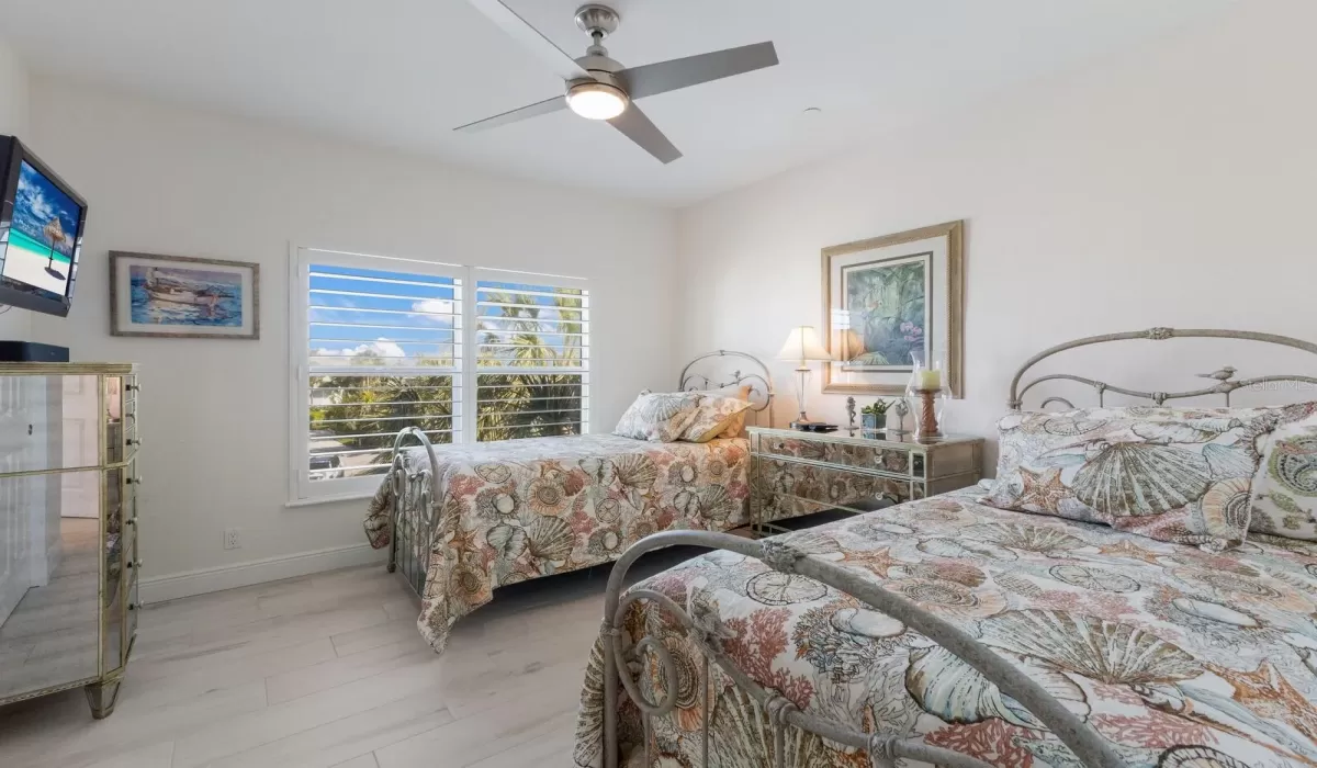 3 Bedrooms Bedrooms, 0 ,3 BathroomsBathrooms,Residential,For Sale,0,D6144856