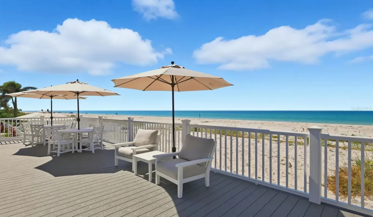 3 Bedrooms Bedrooms, 0 ,3 BathroomsBathrooms,Residential,For Sale,0,D6144856