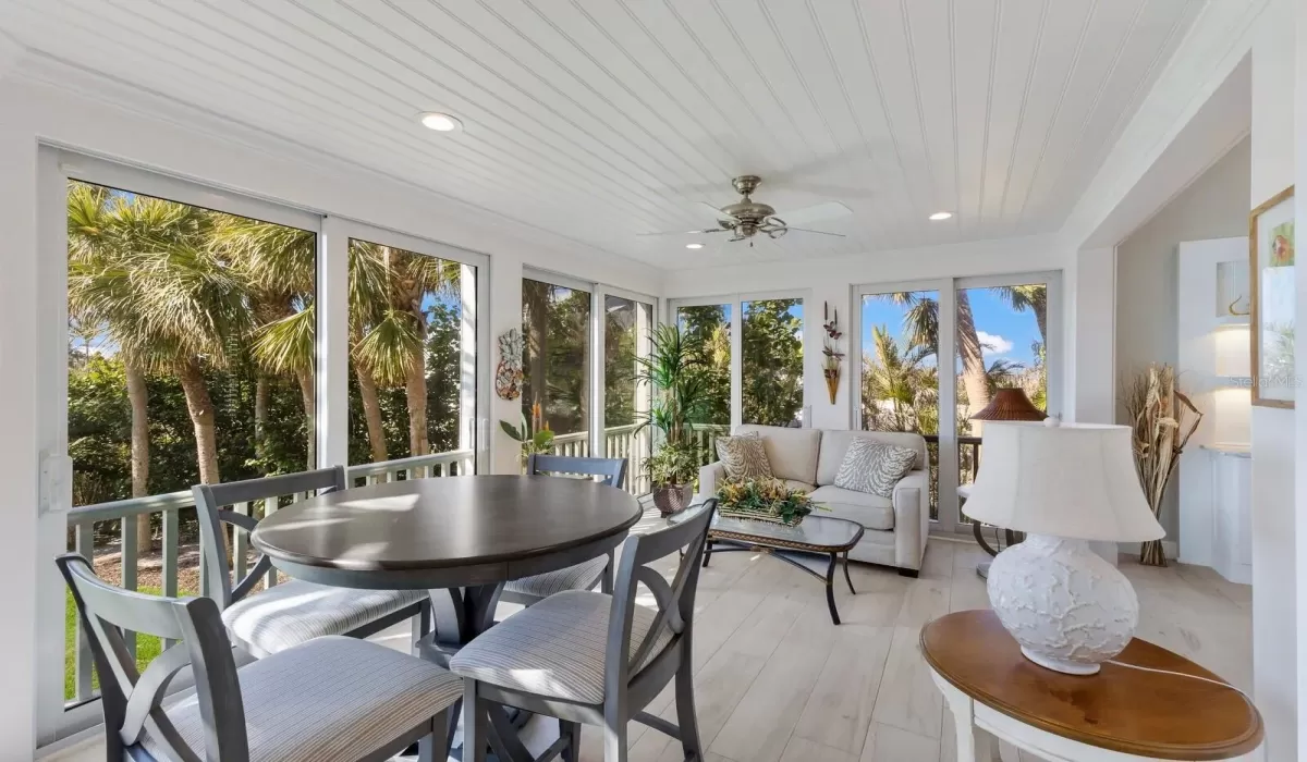 3 Bedrooms Bedrooms, 0 ,3 BathroomsBathrooms,Residential,For Sale,0,D6144856