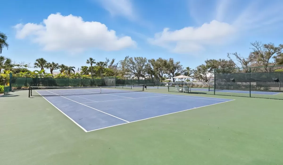 3 Bedrooms Bedrooms, 0 ,3 BathroomsBathrooms,Residential,For Sale,0,D6144856