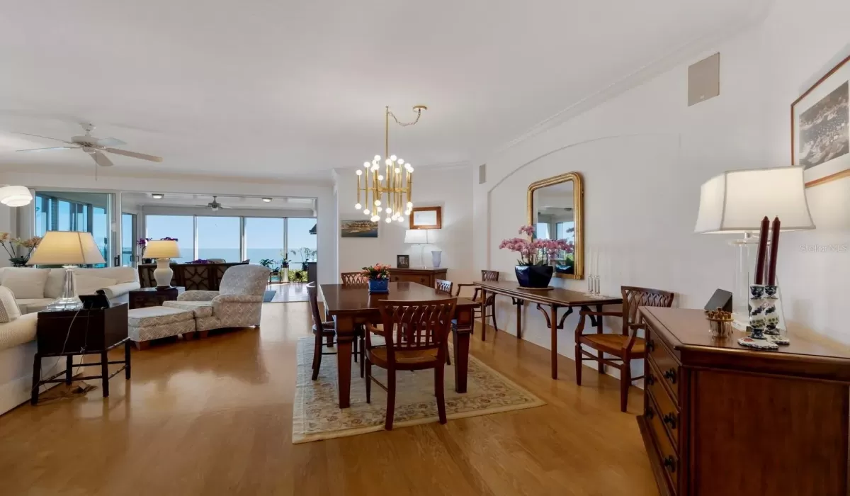 3 Bedrooms Bedrooms, 0 ,3 BathroomsBathrooms,Residential,For Sale,0,D6144921