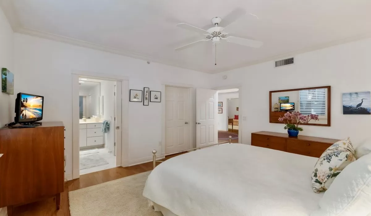 3 Bedrooms Bedrooms, 0 ,3 BathroomsBathrooms,Residential,For Sale,0,D6144921