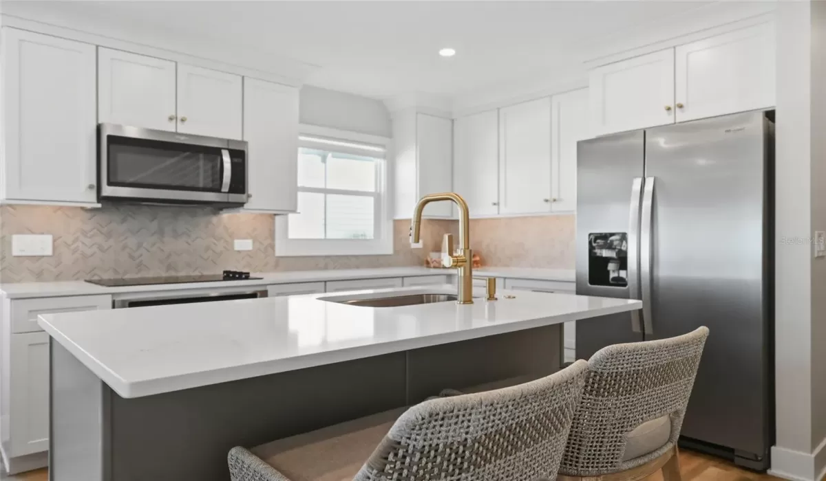 3 Bedrooms Bedrooms, 0 ,3 BathroomsBathrooms,Residential,For Sale,0,D6144962