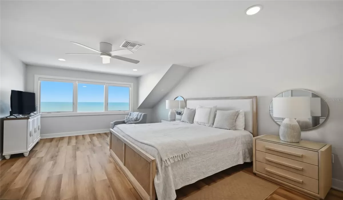 3 Bedrooms Bedrooms, 0 ,3 BathroomsBathrooms,Residential,For Sale,0,D6144962