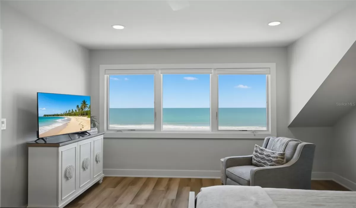 3 Bedrooms Bedrooms, 0 ,3 BathroomsBathrooms,Residential,For Sale,0,D6144962