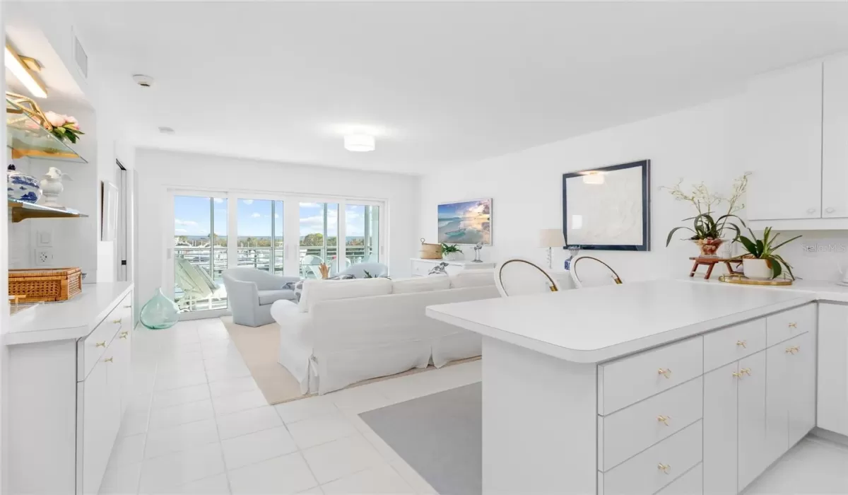 1 Bedroom Bedrooms, 0 ,1 BathroomBathrooms,Residential,For Sale,0,TB8452324