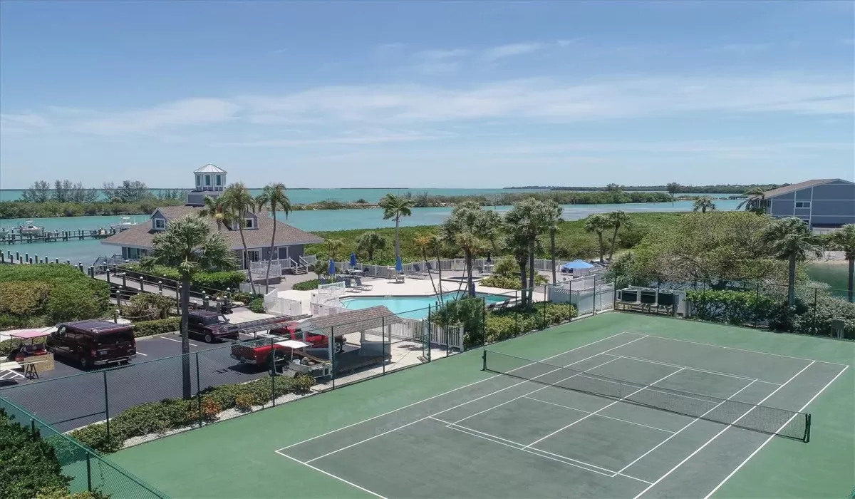 2 Bedrooms Bedrooms, 0 ,2 BathroomsBathrooms,Residential,For Sale,0,D6145072