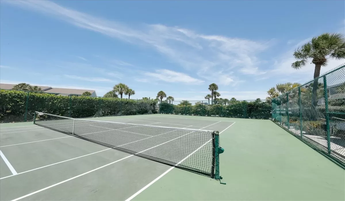 2 Bedrooms Bedrooms, 0 ,2 BathroomsBathrooms,Residential,For Sale,0,D6145072