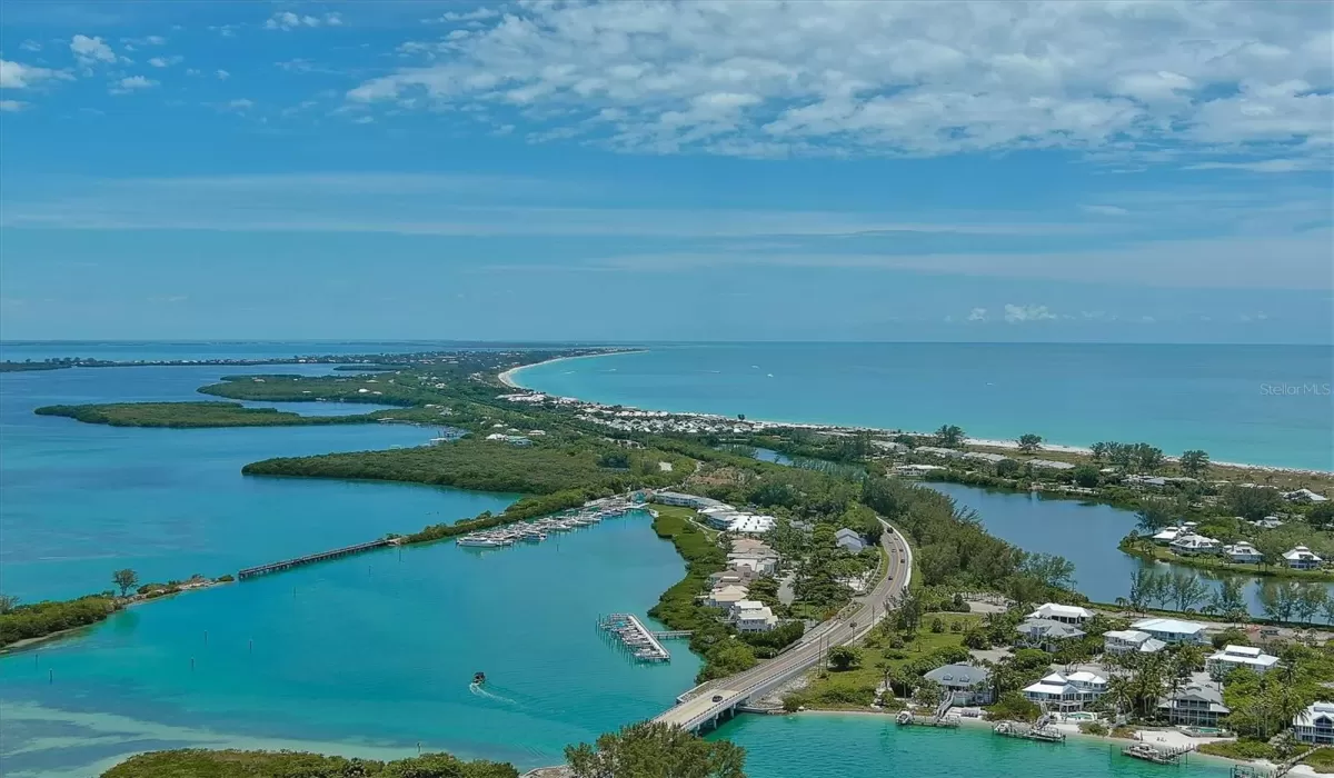 2 Bedrooms Bedrooms, 0 ,2 BathroomsBathrooms,Residential,For Sale,0,D6145072