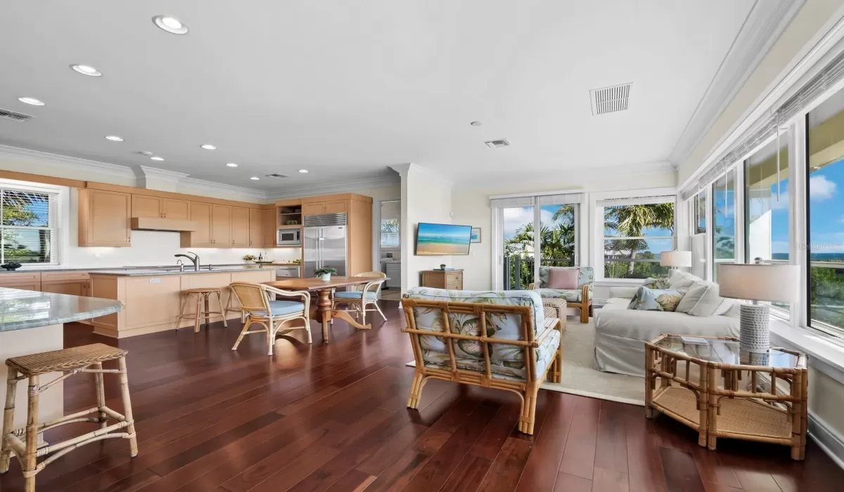 5 Bedrooms Bedrooms, 0 ,5 BathroomsBathrooms,Residential,For Sale,0,D6145104