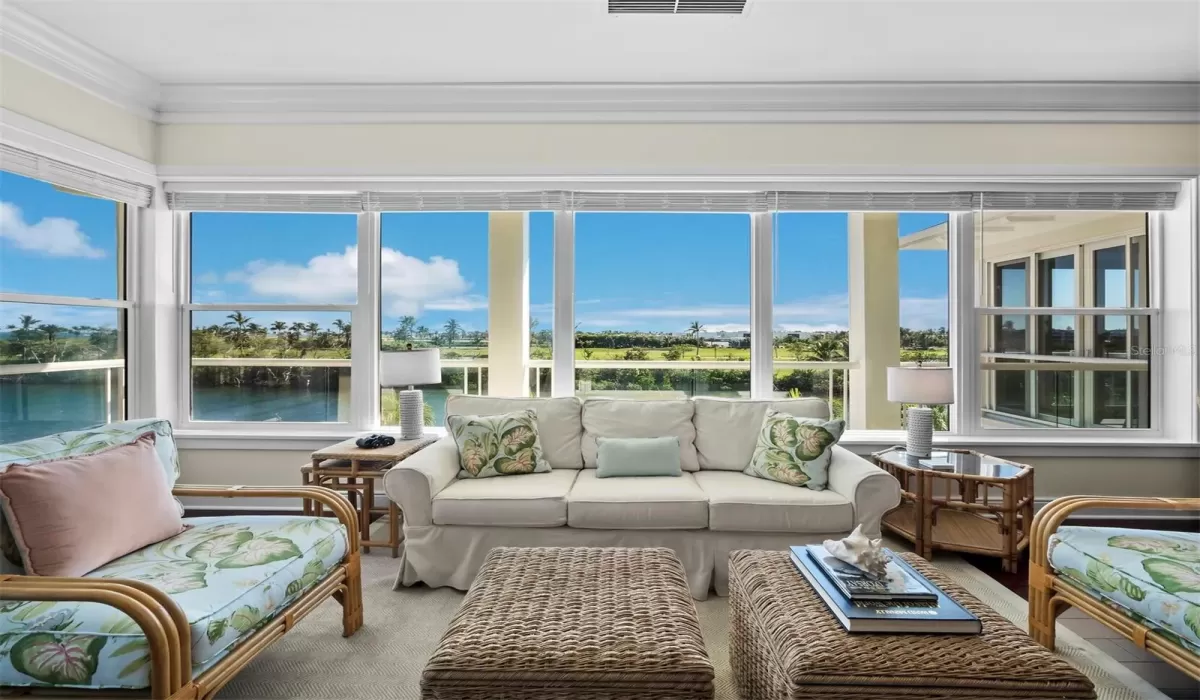 5 Bedrooms Bedrooms, 0 ,5 BathroomsBathrooms,Residential,For Sale,0,D6145104