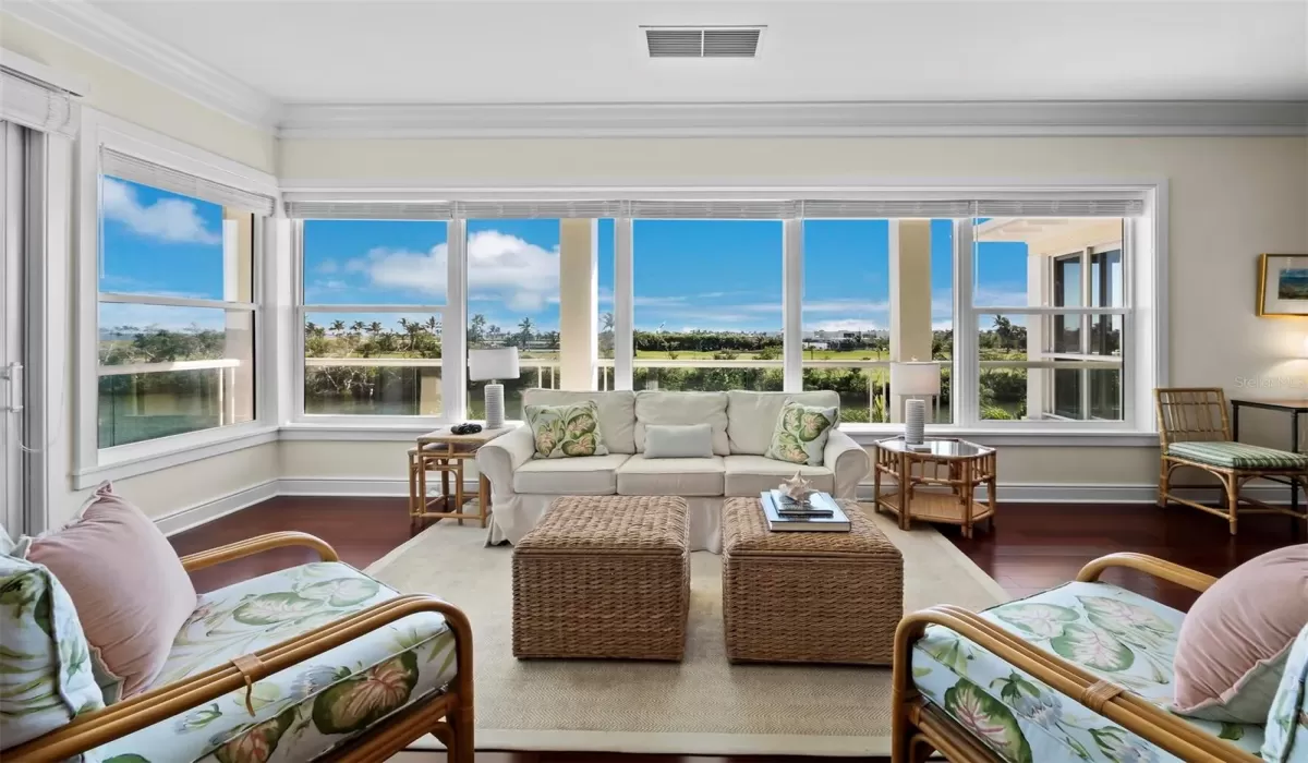 5 Bedrooms Bedrooms, 0 ,5 BathroomsBathrooms,Residential,For Sale,0,D6145104