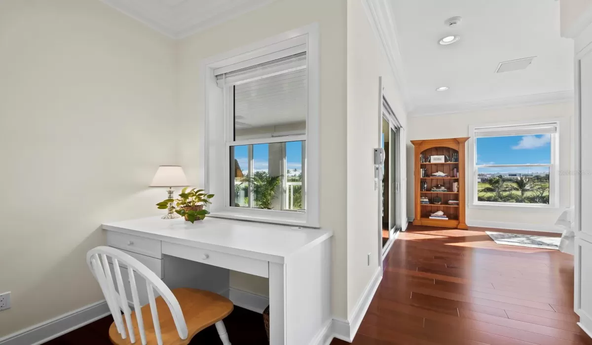 5 Bedrooms Bedrooms, 0 ,5 BathroomsBathrooms,Residential,For Sale,0,D6145104