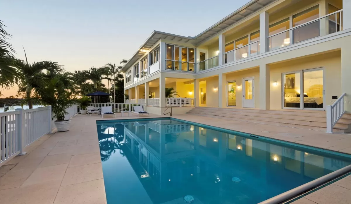 5 Bedrooms Bedrooms, 0 ,5 BathroomsBathrooms,Residential,For Sale,0,D6145104