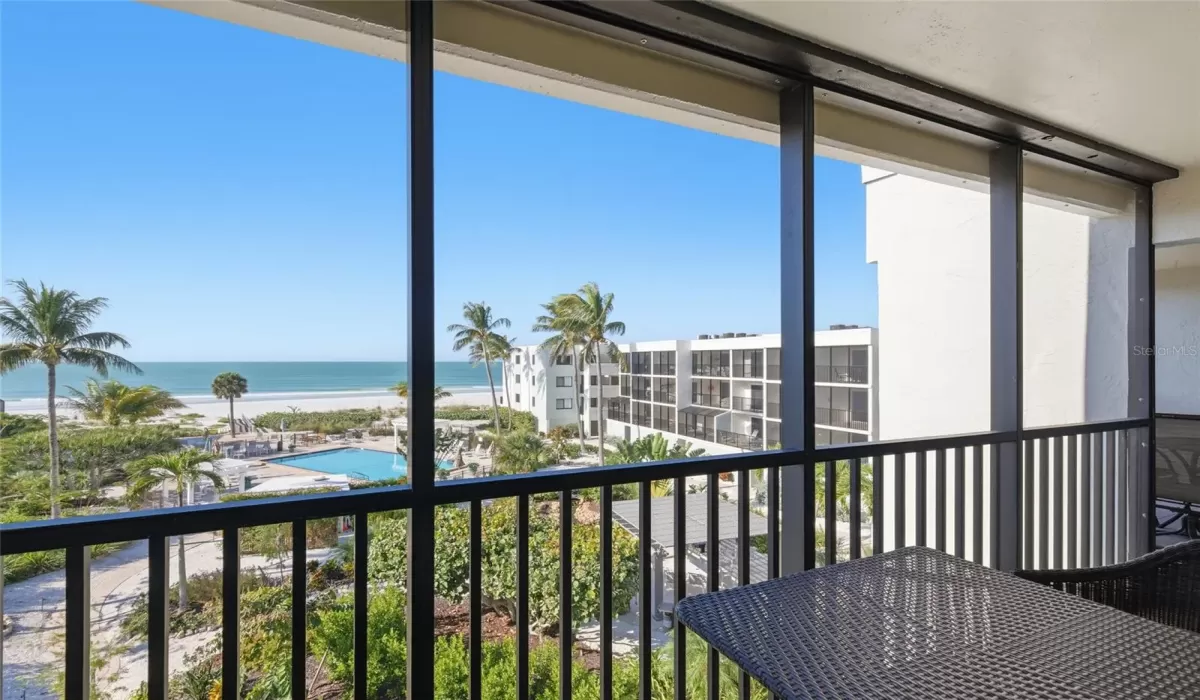 2 Bedrooms Bedrooms, 0 ,2 BathroomsBathrooms,Residential,For Sale,0,D6145260