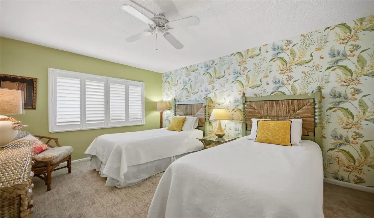 2 Bedrooms Bedrooms, 0 ,2 BathroomsBathrooms,Residential,For Sale,0,D6145260