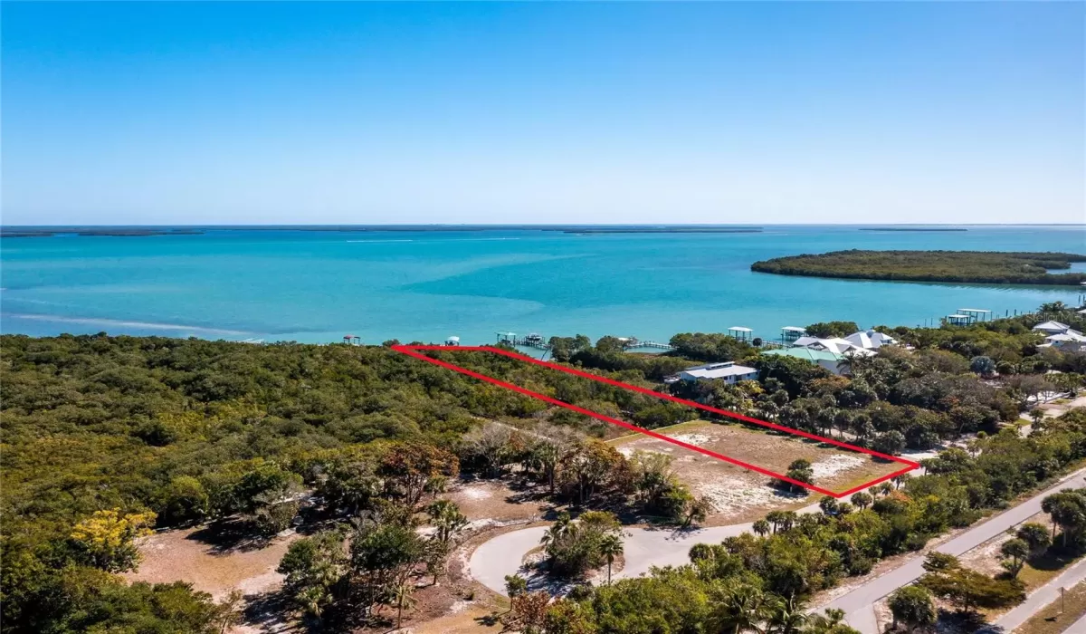 4 Bedrooms Bedrooms, 0 ,4 BathroomsBathrooms,Residential,For Sale,0,D6145293