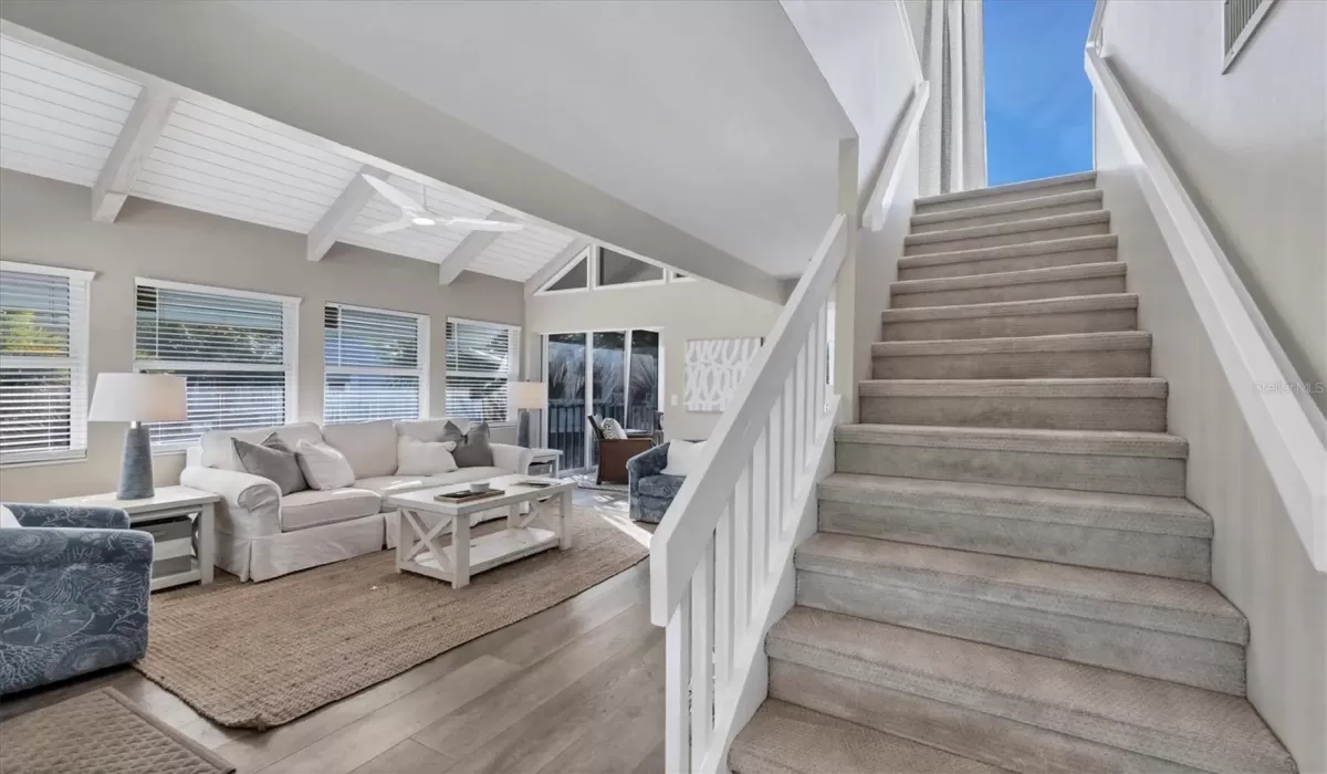 3 Bedrooms Bedrooms, 0 ,3 BathroomsBathrooms,Residential,For Sale,0,D6145233