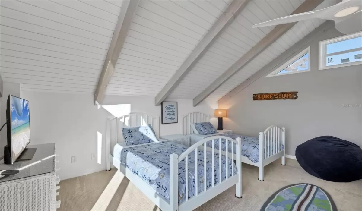 3 Bedrooms Bedrooms, 0 ,3 BathroomsBathrooms,Residential,For Sale,0,D6145233