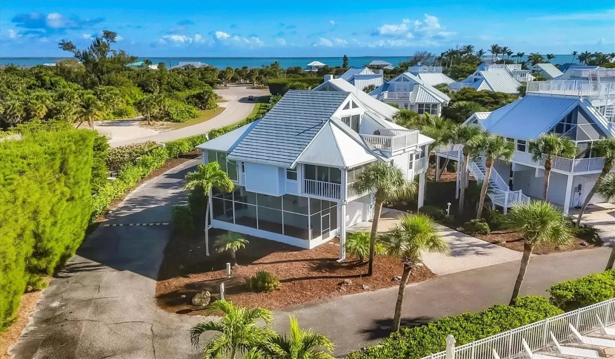 3 Bedrooms Bedrooms, 0 ,3 BathroomsBathrooms,Residential,For Sale,0,D6145233