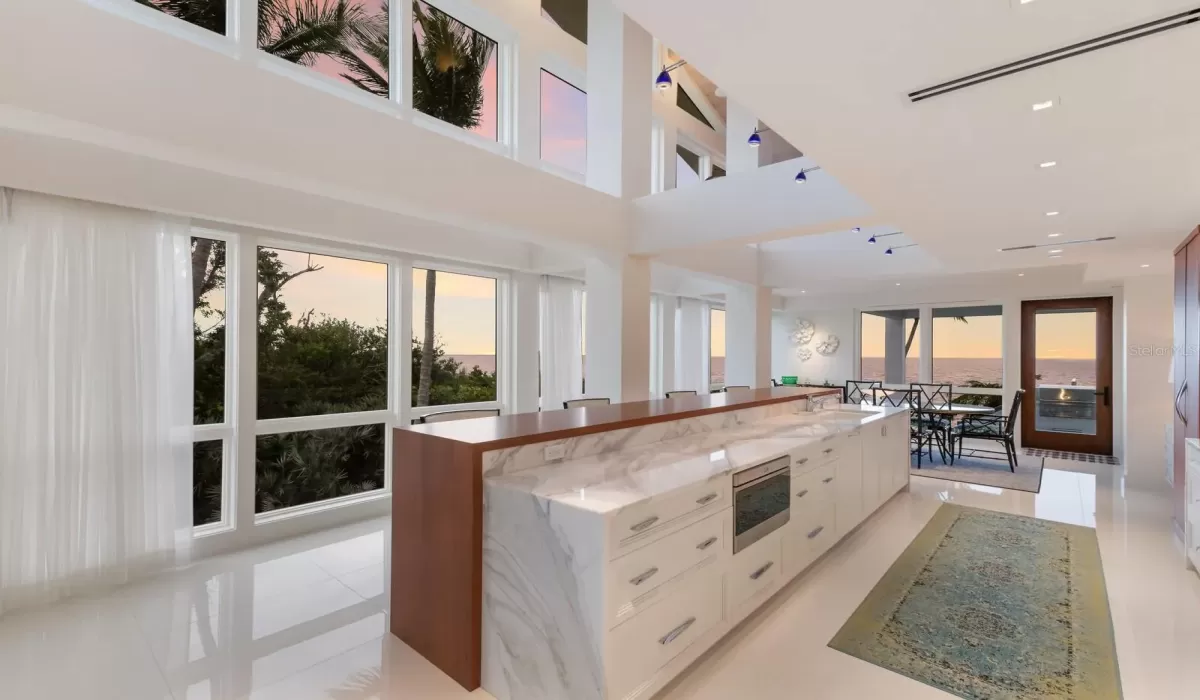 4 Bedrooms Bedrooms, 0 ,3 BathroomsBathrooms,Residential,For Sale,0,D6145154