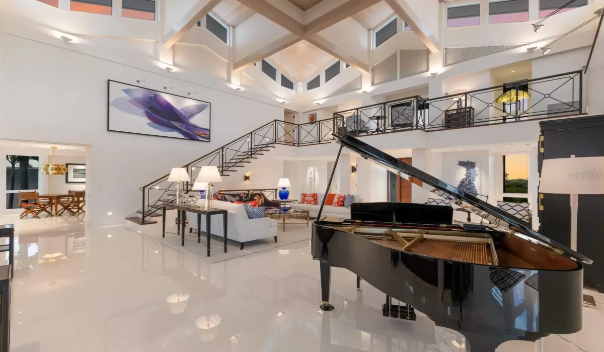 4 Bedrooms Bedrooms, 0 ,3 BathroomsBathrooms,Residential,For Sale,0,D6145154