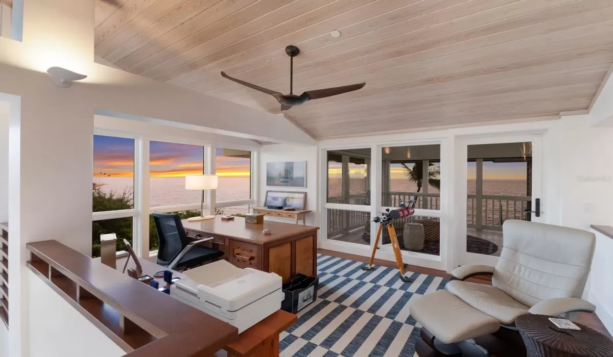 4 Bedrooms Bedrooms, 0 ,3 BathroomsBathrooms,Residential,For Sale,0,D6145154