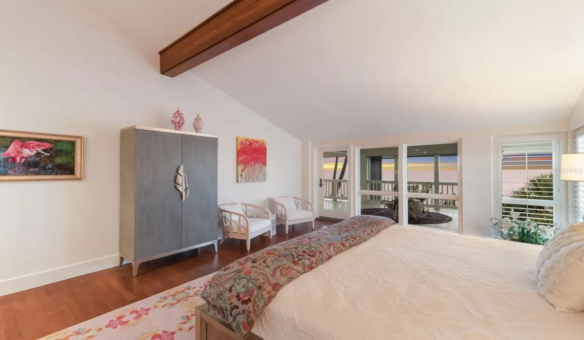 4 Bedrooms Bedrooms, 0 ,3 BathroomsBathrooms,Residential,For Sale,0,D6145154