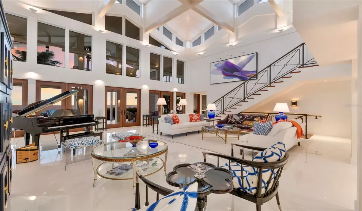 4 Bedrooms Bedrooms, 0 ,3 BathroomsBathrooms,Residential,For Sale,0,D6145154