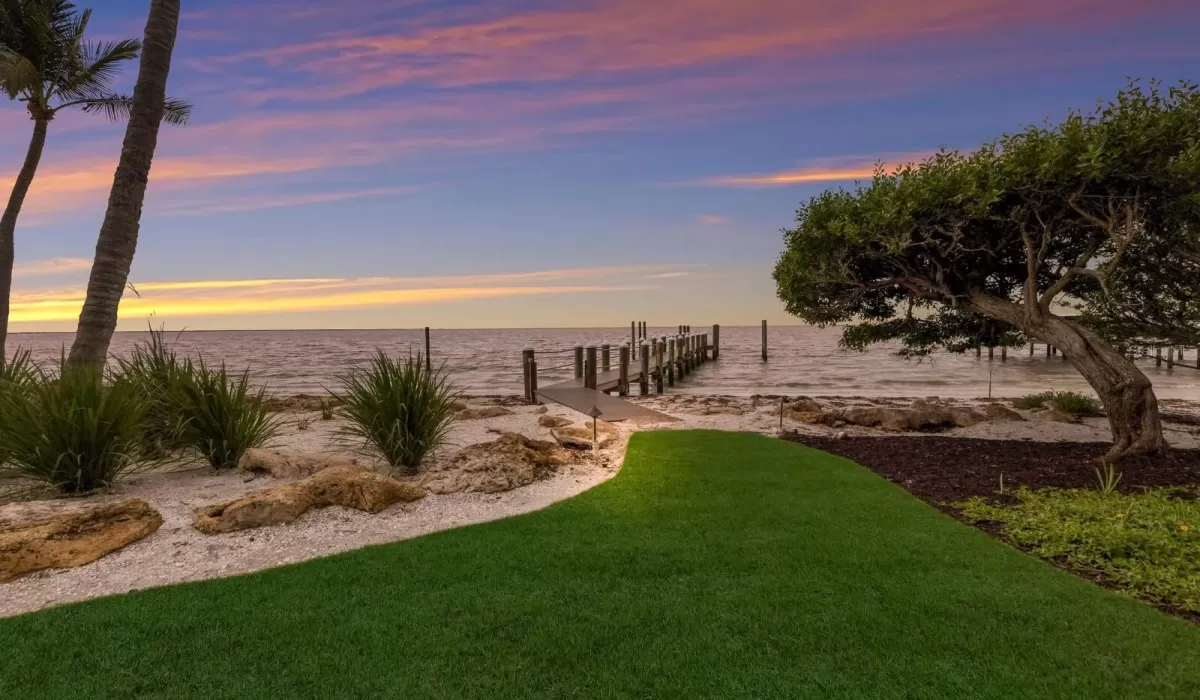 4 Bedrooms Bedrooms, 0 ,3 BathroomsBathrooms,Residential,For Sale,0,D6145154